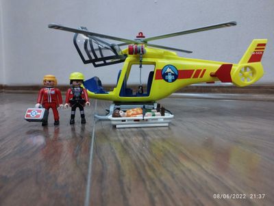 Продам детский вертолет Playmobil