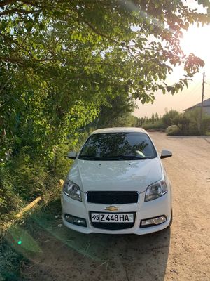 Satiladi baxasi kelishimli