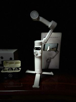 Hollyland lark m2 va DJI osmo mobile 7