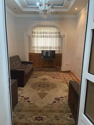 Bollar 4 xonali Yakkasaroydan