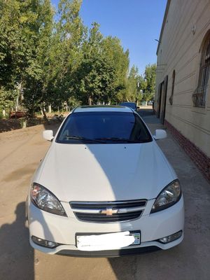 Lacetti сотилади