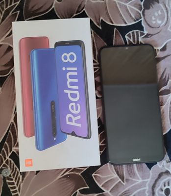 Продаю Redmi 8 состояние хорошее только нужно сделать прошивку