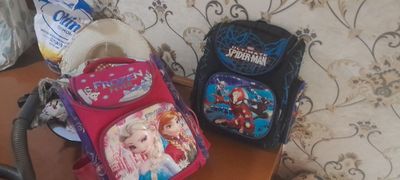 Продаю рюкзаки. Для мальчика и девочки