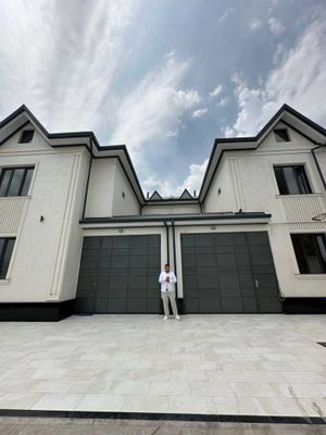Центр Луначарского бешкапа новый евро дом два дома