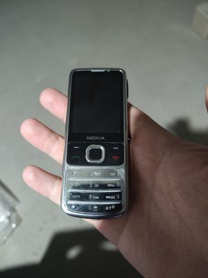 Nokia 6700 sotiladi