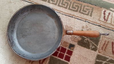 Rossiyski tapa sotiladi