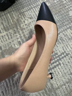 Продаётся Женский туфли