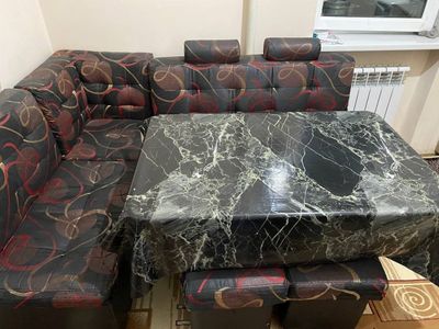 Срочно продам кухонный уголок