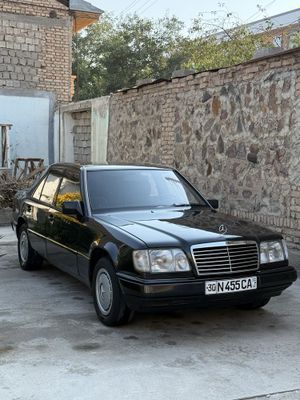 Mercedes benz zaychik 1987