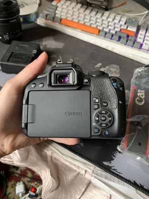 Canon 800d body