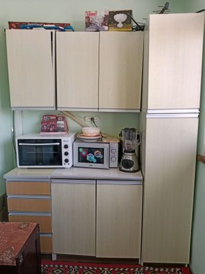 кухонный шкаф