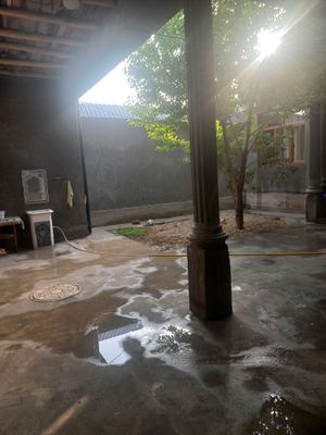 uchastka sotiladi