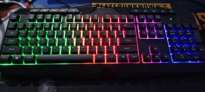 RGB Kilavitura, mishka, kovrik, quloqchin
