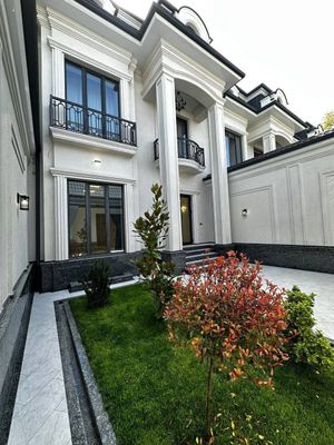 Продается Евро дом на Центре Луначарского