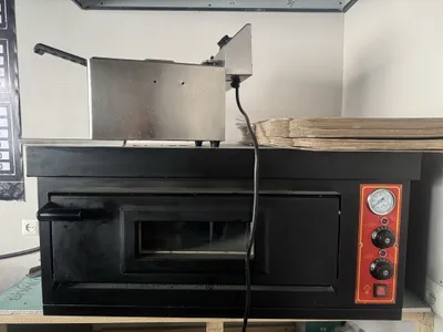 Пицца печь ишланган 3 ой олдин олинган почти янги