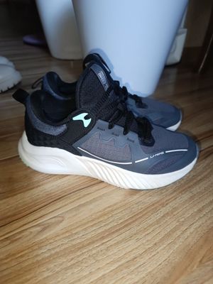 Кроссовки li-ning 36 размер