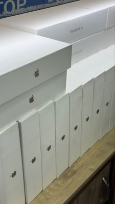 Macbook Air M3 13inch 8/256