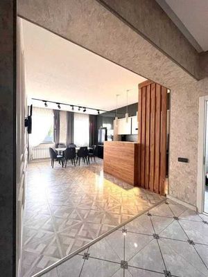 Аренда роскошного дуплекса хай-тек | 74 м², новостройка, 1 этаж