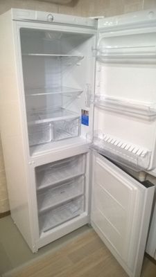 Продается Холодильник Indesit DS 4160 E