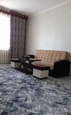 Аренда 2х комнатная на Художников