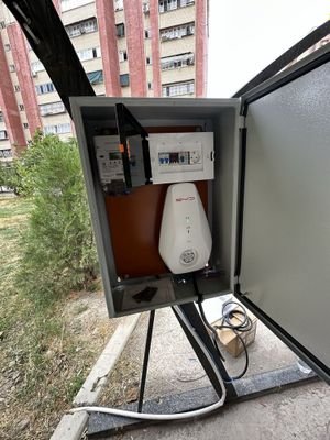 Установка зарядных станций для Электромобилей.