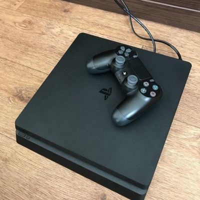PlayStation 4 slim