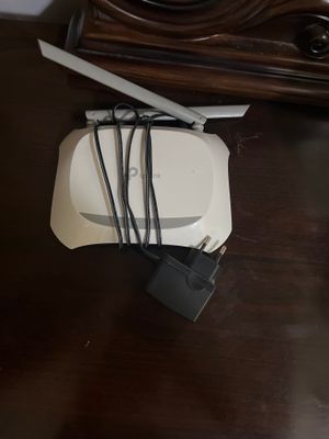 Роутер TP-Link идеальный рабочий,чистый продукт