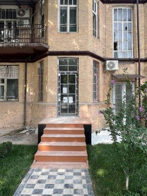 Продается нежилое помещение-50 м2 на ПЕРВОЙ ЛИНИИ! Ойбек метро, МГУ