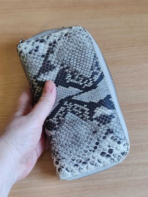 Кошельки женские из кожи змеи и бахмаля