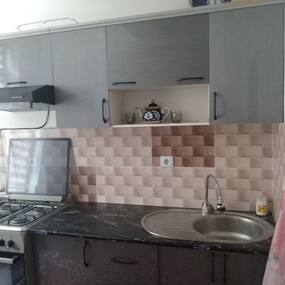 Янги дом тинчлик плазани енида жойлашган хонсарой доми оркаси