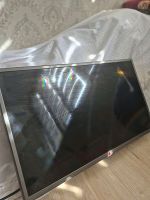 LG televizor 32