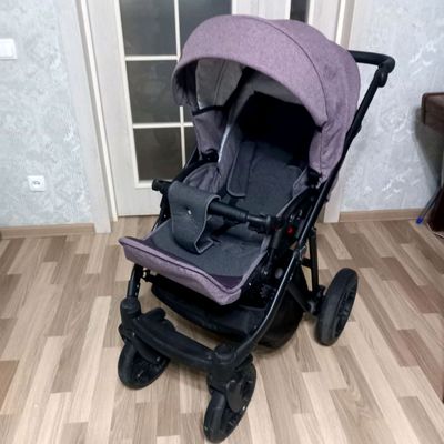 Продам фирменную коляску Camarello