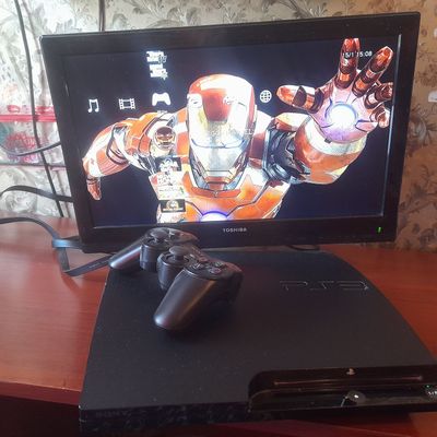 Телевизор + PlayStation3 + джойстики + диски