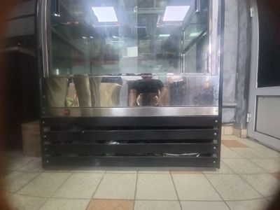 Ветринный холодильник