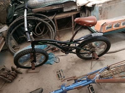 Velosiped sotiladi