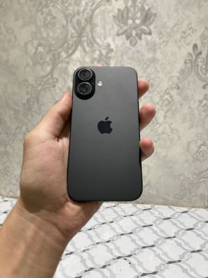 iPhone 16 Black
