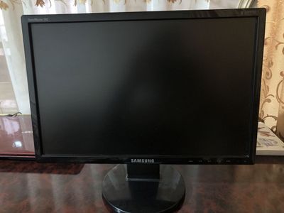 Monitor samsun 19