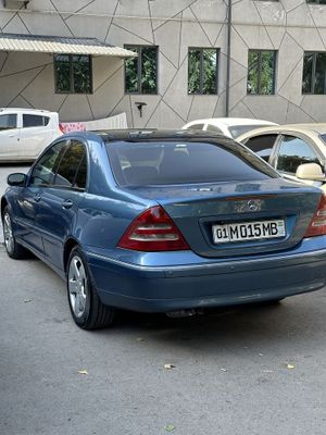 Mercedes С-w203