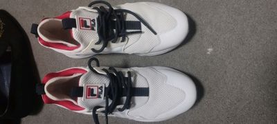 Продаётся новые кроссовки FILA.