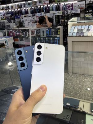 Samsung S22 8/256