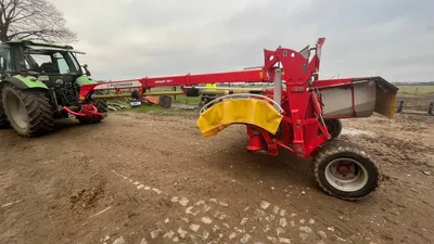 Pöttinger o‘t o‘radigan texnika, kosilka