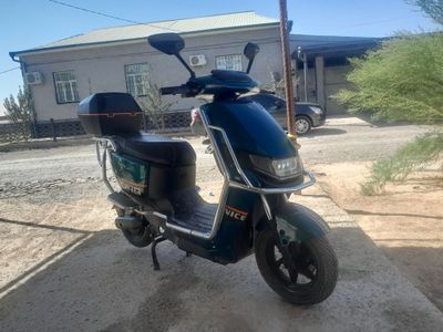 Sukuter sotiladi