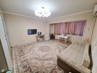 продаётся 2 комнатная Хамза 60м2
