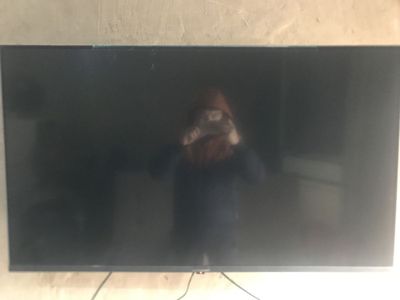 Plesteshin 3 va Samsung 43 oddiy televizor