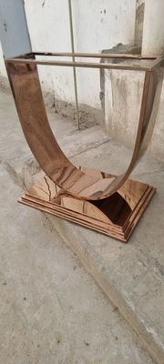 Золотые столы консолы