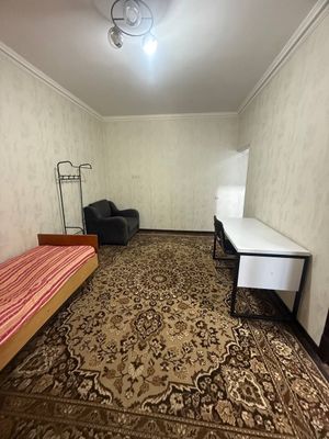Чиланзар -17 орентир: Метро Чиланзар 1/1/4 С ремонтом и обстановкой