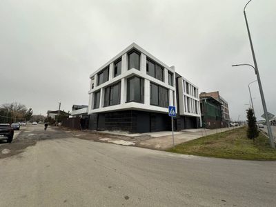 Продаётся Отдельно Стоящие Здание 1600м² ор: Янгихает метро