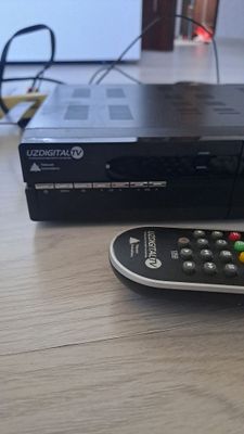 Продаётся тюнер UZDIGITAL