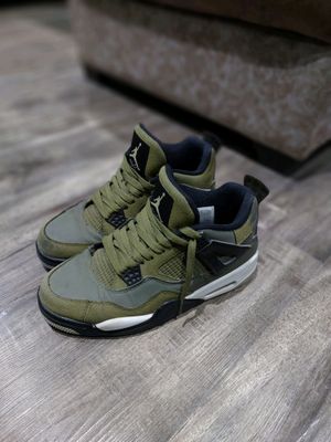 Nike Air Jordan 4 Craft "Medium Olive"