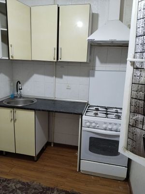 Tansiqboev 4 da 1 xona ijaraga beriladi oilaga.